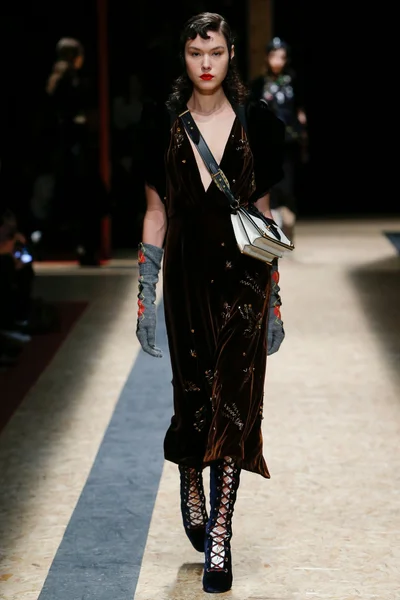 Look 42